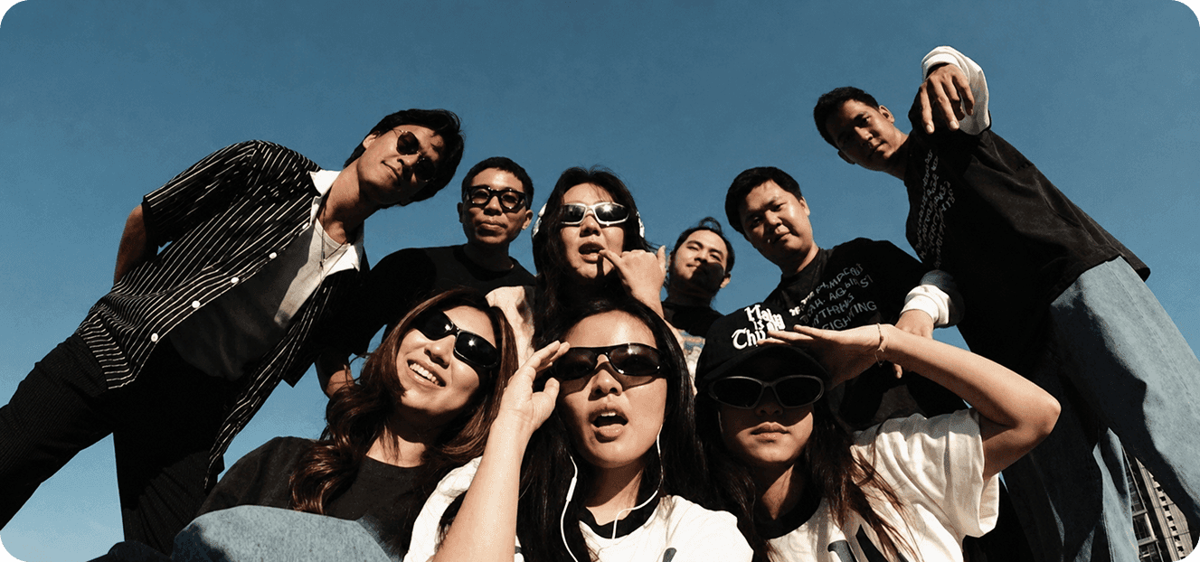 A group of Taratix attendees having fun